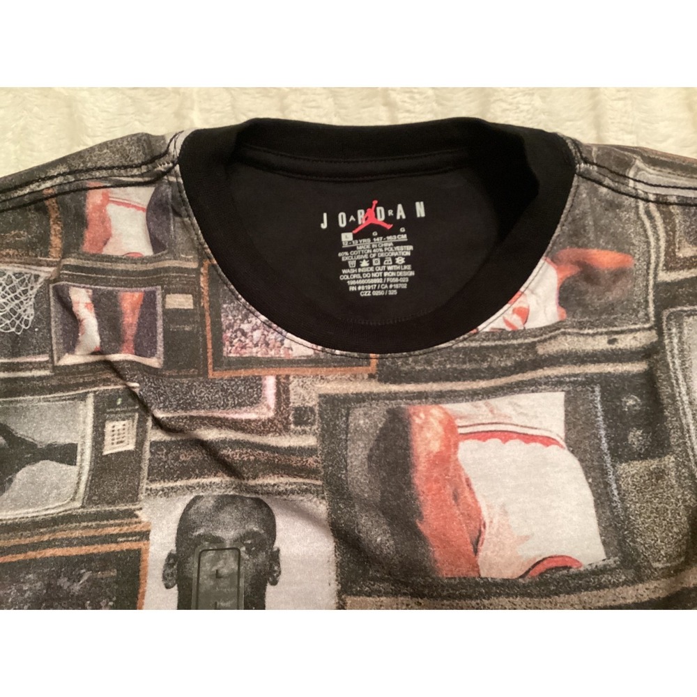 Jordan Boys All Over Print Michael Jordan Vintage TV Graphic T-Shirt Black L NWT - Picture 3 of 4